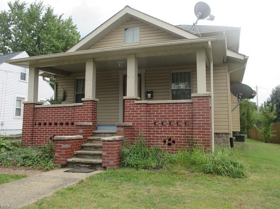 1st image of 313 E Friend St