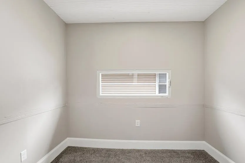 3 bed, $1,700 — Photo 2