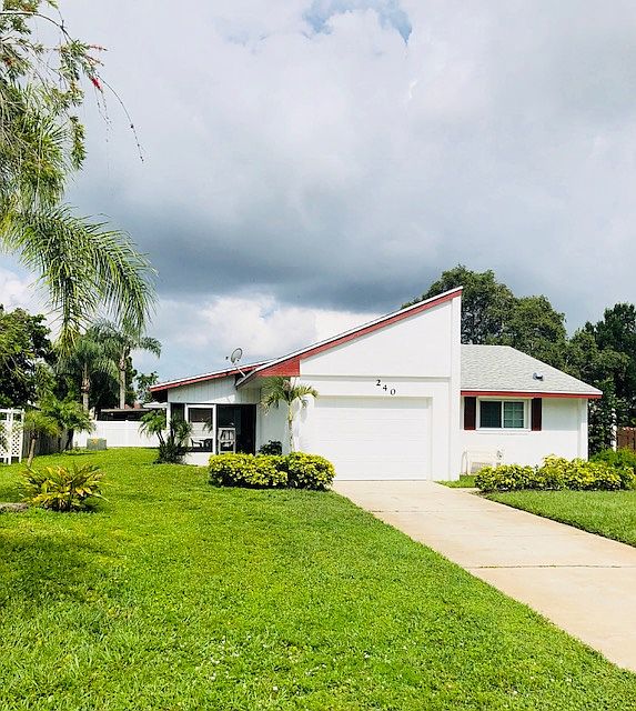 1st image of 240 Applewood Cir