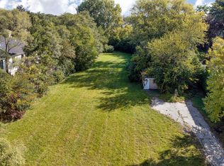 2255 Greenview Rd, Northbrook, IL 60062