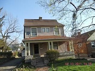 1st image of 215 E Beechwood Ave