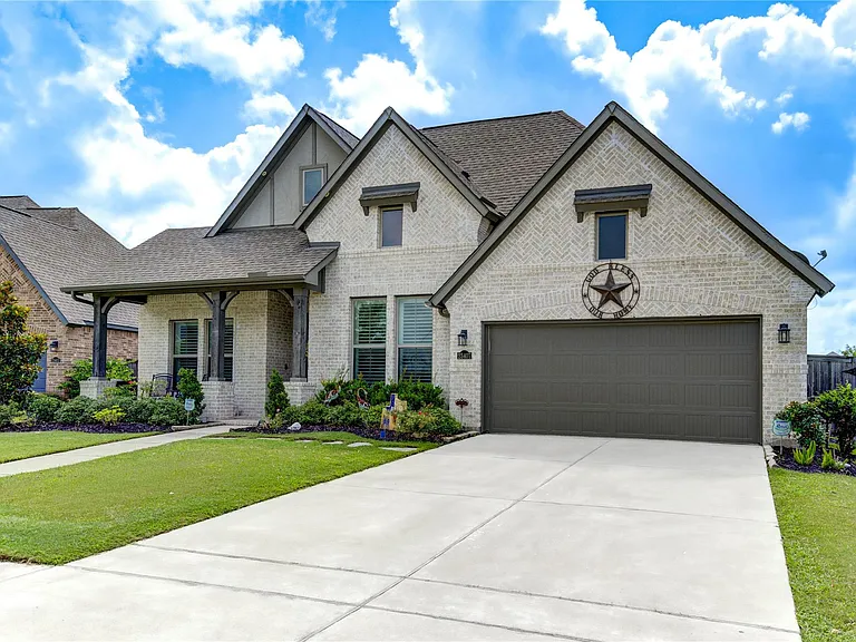 23407 Eula Mae Ln — Photo 1