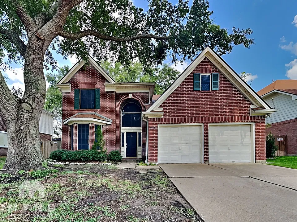 3707 Lauderwood Ln