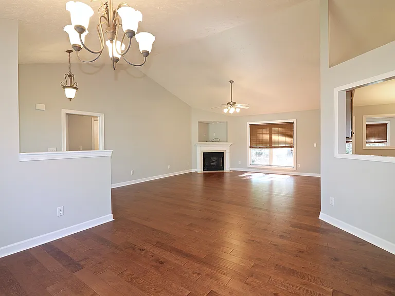 195 Russet Ct — Photo 25