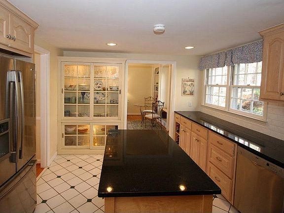 2nd image of 2125 N Lakeshore Dr