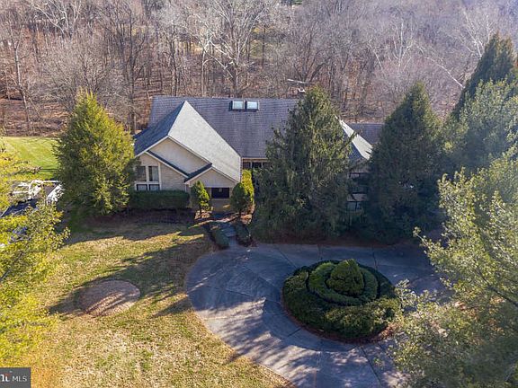 2nd image of 11016 Balantre Ln