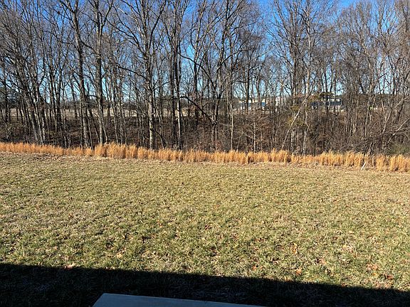 4th image of 1142 Bethel Ridge Dr