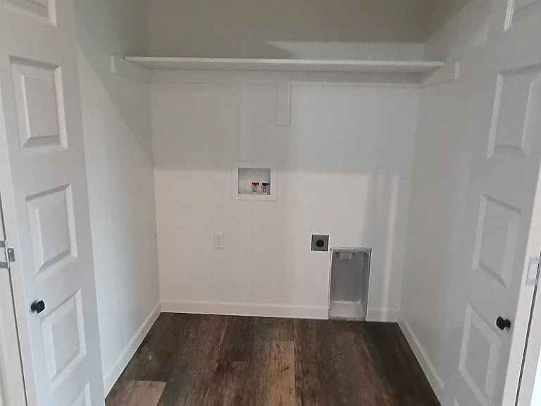 washer and dryer hookups