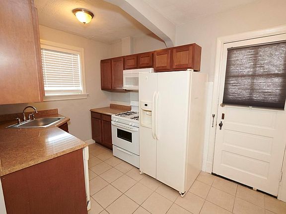 5th image of 3446 Lawn Ave #10