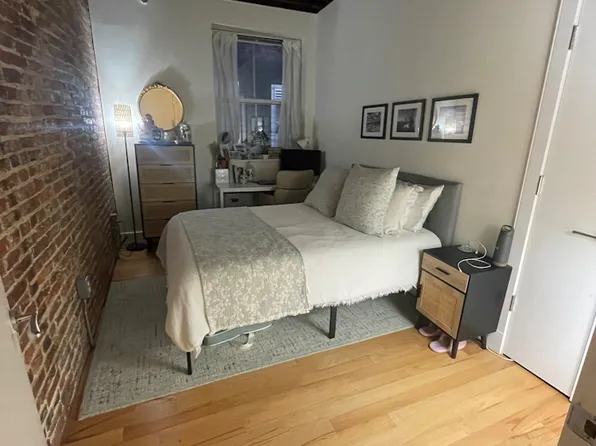 220 Front Street image 16 of 20