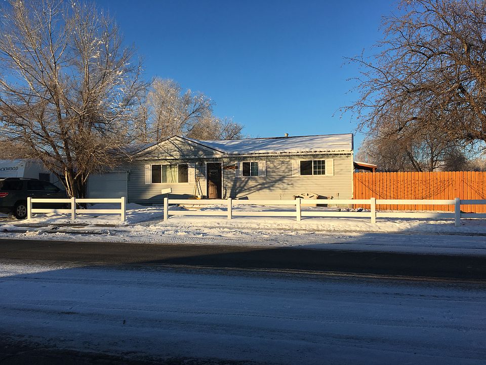 Front view facing 9th St