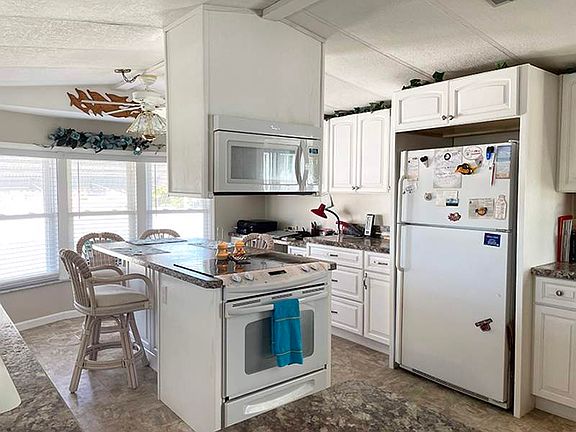 5th image of 12360 Community Dr #L-016