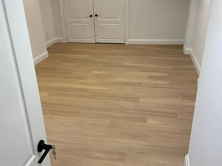 115 Newport Sq — Photo 8