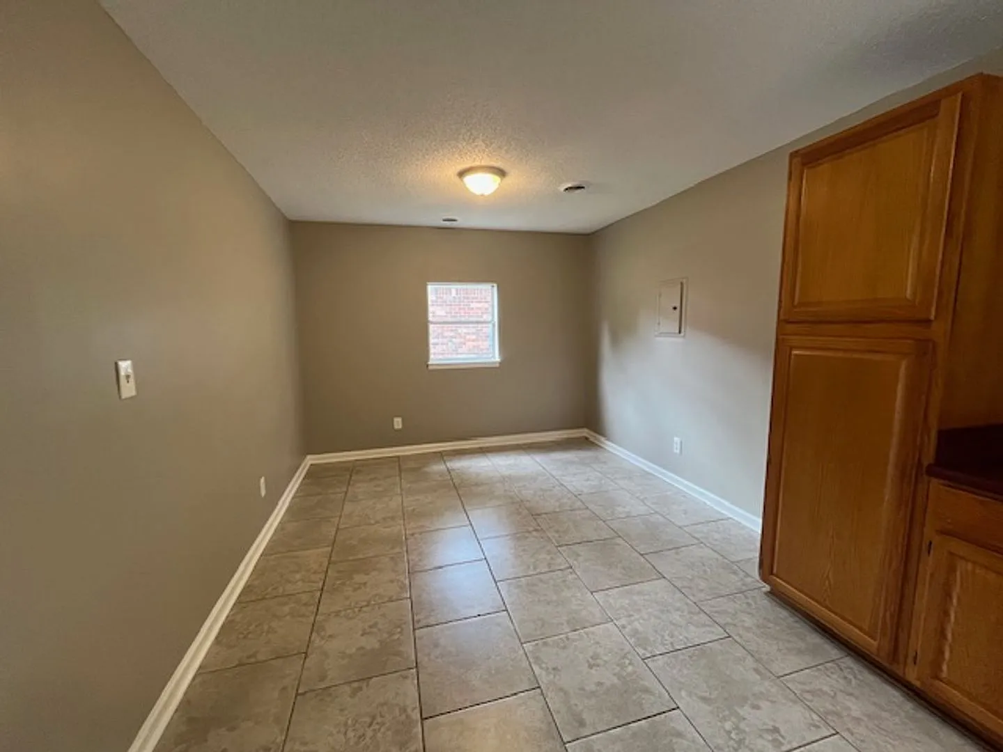 Renovated 3 Bedroom 1.5 Bath Home for Rent!! — Photo 4