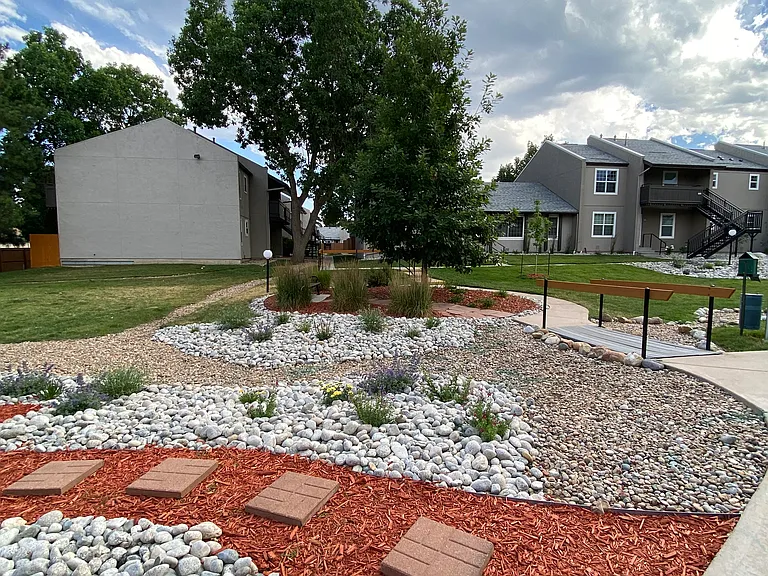 2301 E Fremont Ave #U9 — Photo 66