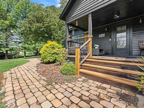 2nd image of 2145 Old Murphy Rd