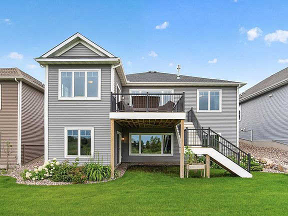 3rd image of 1888 Oakpointe Dr