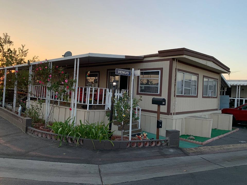1st image of 1045 N Azusa Ave Trlr 33