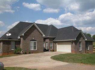 219 Brice Rd SE, Silver Creek, GA 30173