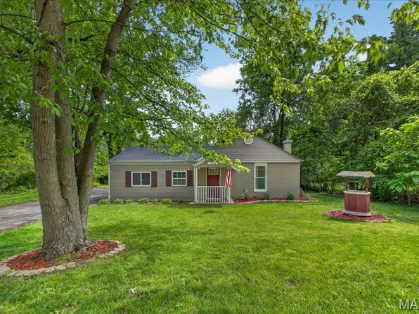 11378 Burgess Ave, Bridgeton, MO 63044