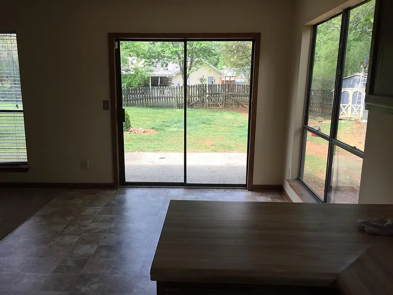 1212 Woodstream Cir NW — Photo 4