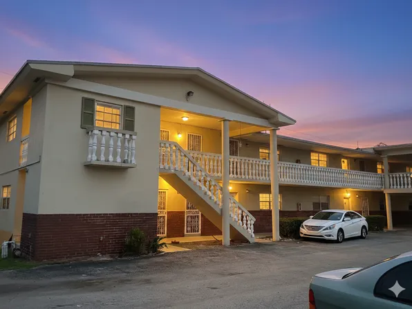 20380 NW 7th Ave APT 205, Miami Gardens, FL 33169