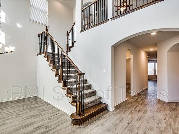 3rd image of 10236 Tahoka Pl