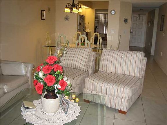 5th image of 650 SW 138th Ave APT 304