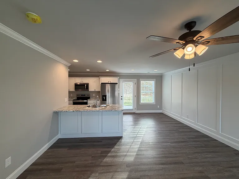 2628 Parkers Meadow Ln — Photo 11