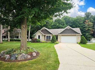 13323 Paradise Dr, Clio, MI 48420