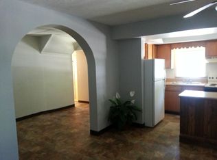 101 Oliver St, Paris, TN 38242