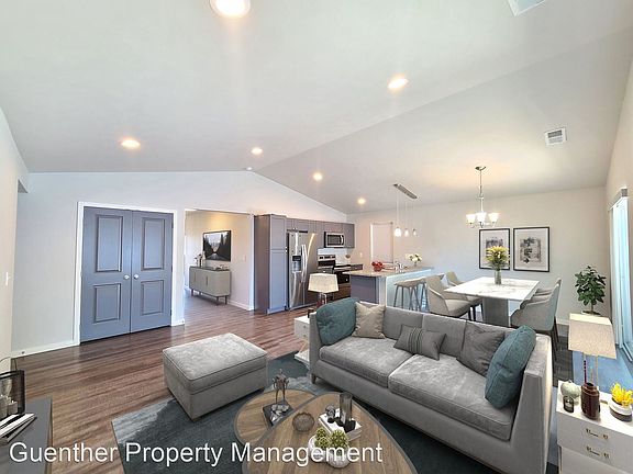 3rd image of 3016 N Gillis Ct