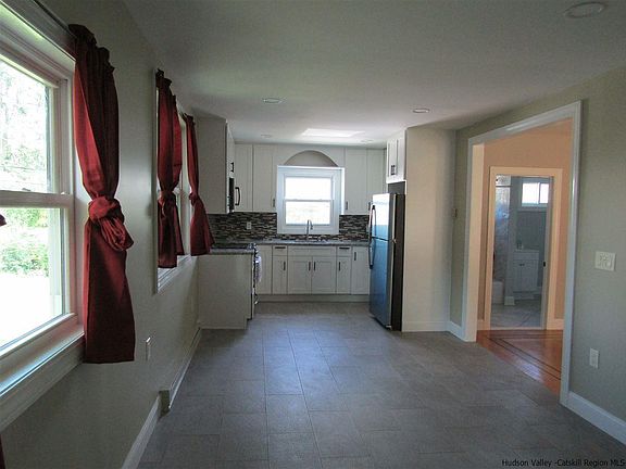 2nd image of 104 1st St