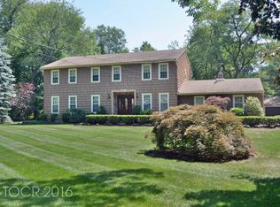23 Riverview Ter, Mahwah, NJ 07430