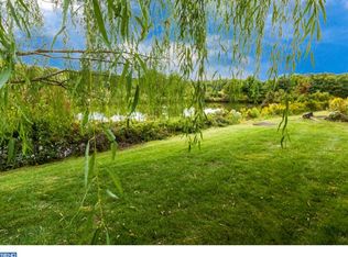 47 Chapel Hill Rd, Mount Laurel, NJ 08054