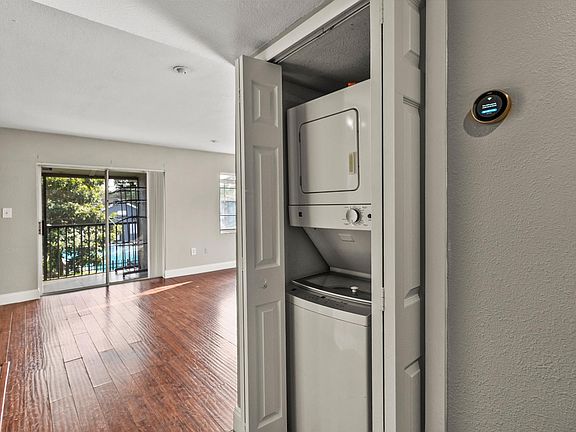 4th image of 2547 N Alafaya Trl APT 92