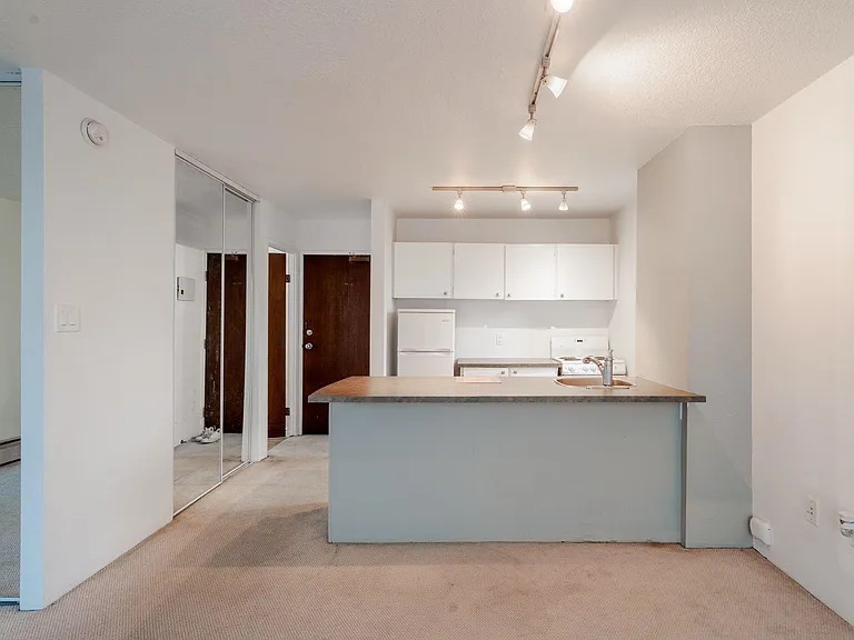 1333 Hornby St #601 — Photo 9