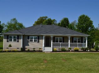 1281 Lawson Rd, Murray, KY 42071