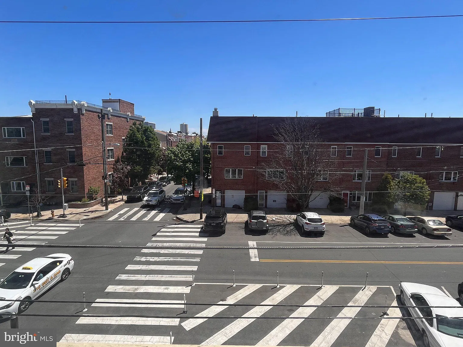 1 bed, 1.0 bath, 550 sqft, $1,300 — Photo 2