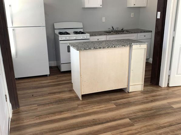 $399.00 Move In SPECIAL - Updated Studio Apartment in Fort Worth: Classic Style with Updates | 3024 Mount Vernon Ave, Fort Worth, TX