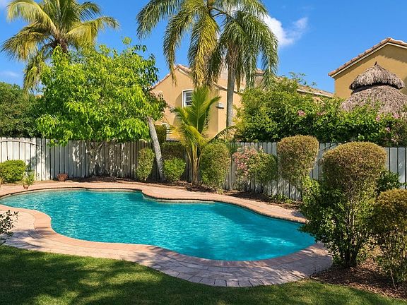 4th image of 19101 NW 11th Street