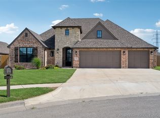 2924 S Olympia St, Broken Arrow, OK 74014