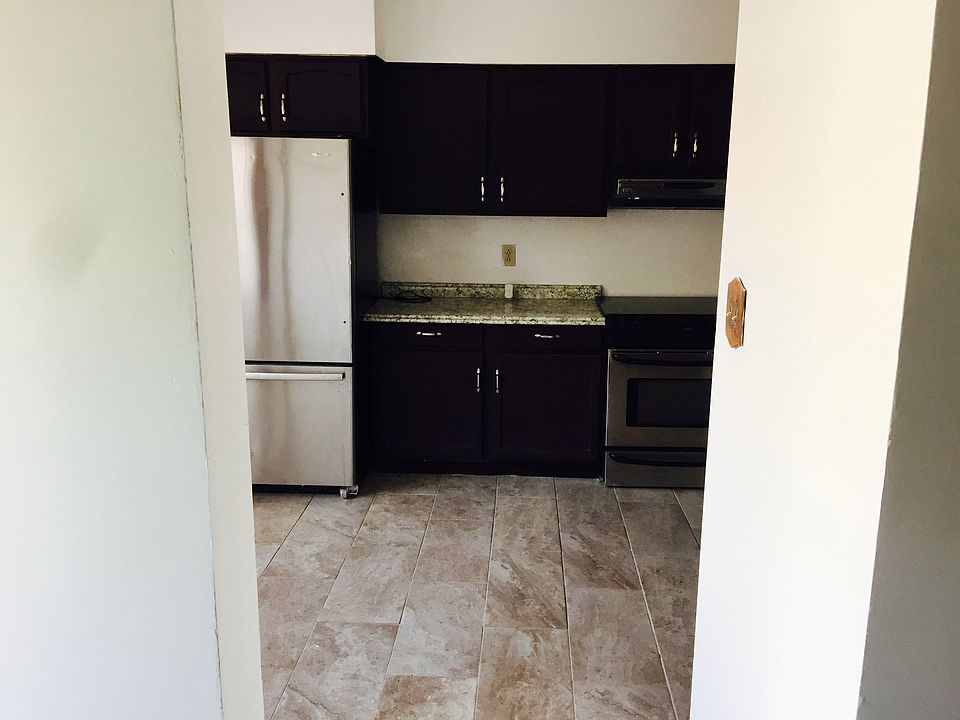 1st image of 5214 Johnstown Ln