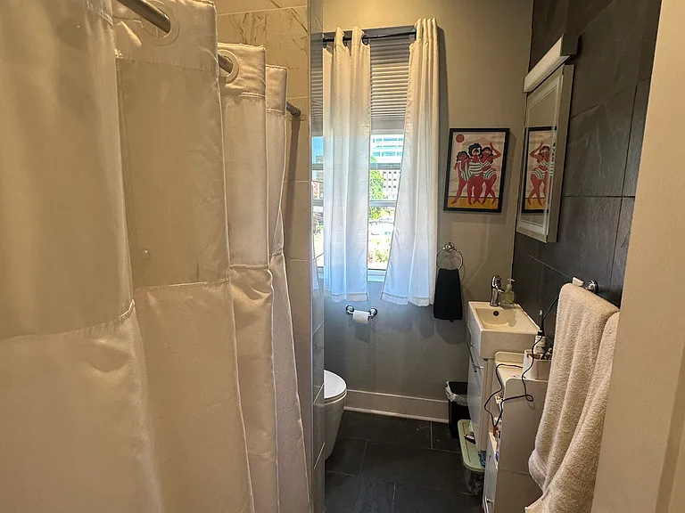 251 S Saint Clair St #8 — Photo 26