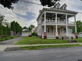 6 Collins Ave, Troy, NY 12180