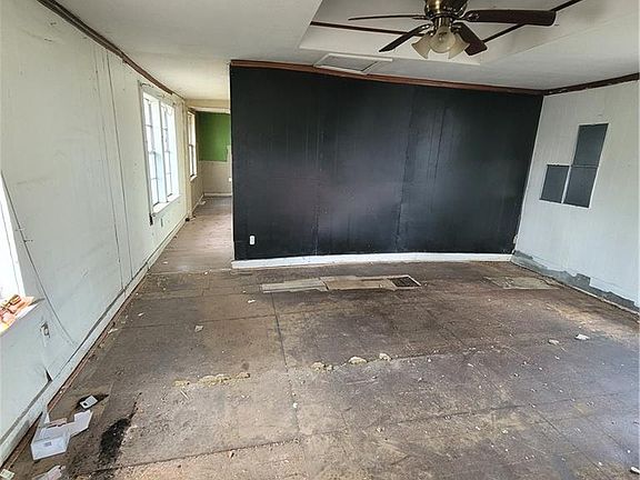 2nd image of 132 N Missouri Ave