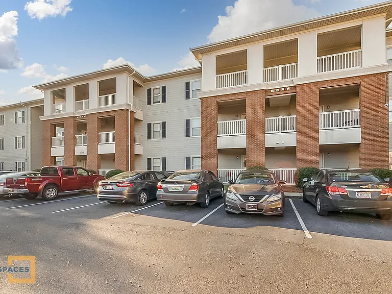 3218 Veterans Memorial Pkwy #3X3 — Photo 55