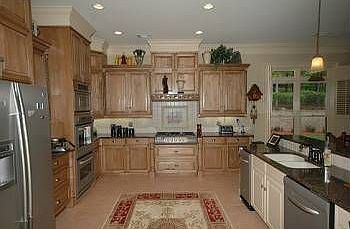 5th image of 141 Stillwater Ln
