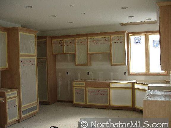 4th image of 13681 Crossmoor Avenue S