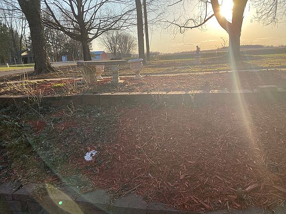 2nd image of 32140 Dresden Ave